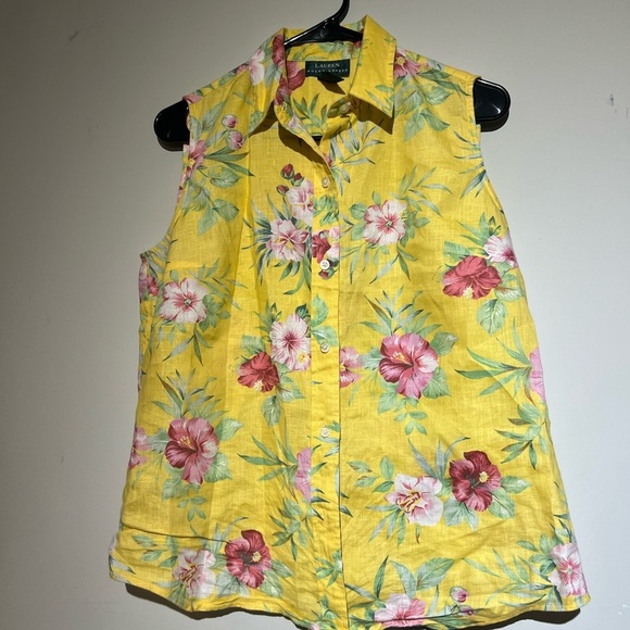 Ralph Lauren yellow Set shorts and shirt - Picture 2 of 8